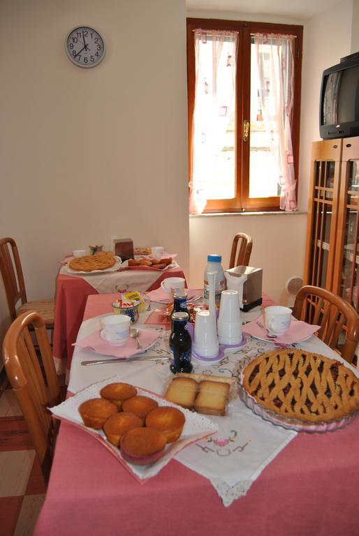 Il Ciclamino Bed And Breakfast Асколи Пичено Екстериор снимка