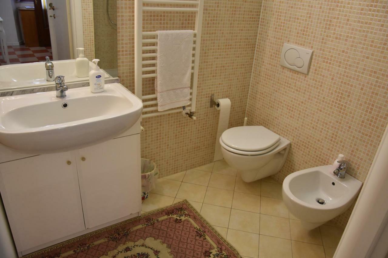 Il Ciclamino Bed And Breakfast Асколи Пичено Екстериор снимка